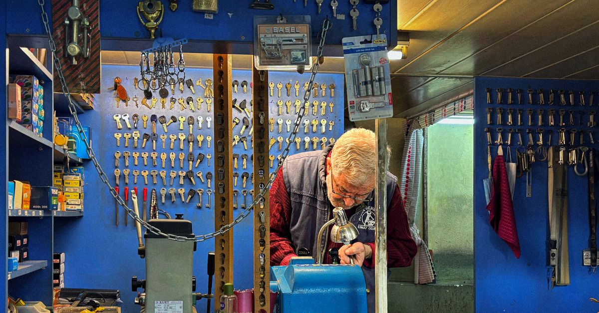Emergency Locksmith Response: How It Works and How Long It Takes — Lexington SC Locksmiths